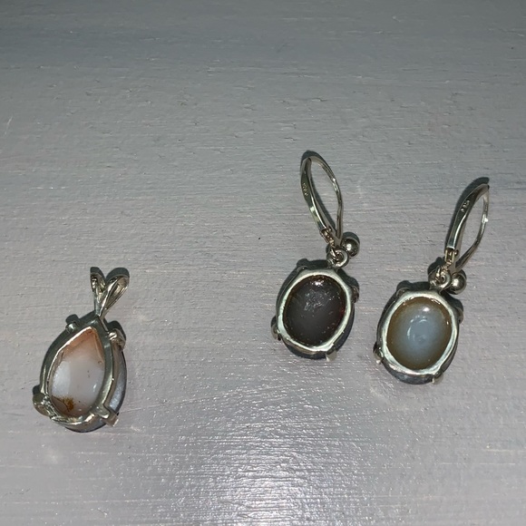 💕Rainbow druzy earrings and pendant set - Picture 3 of 6